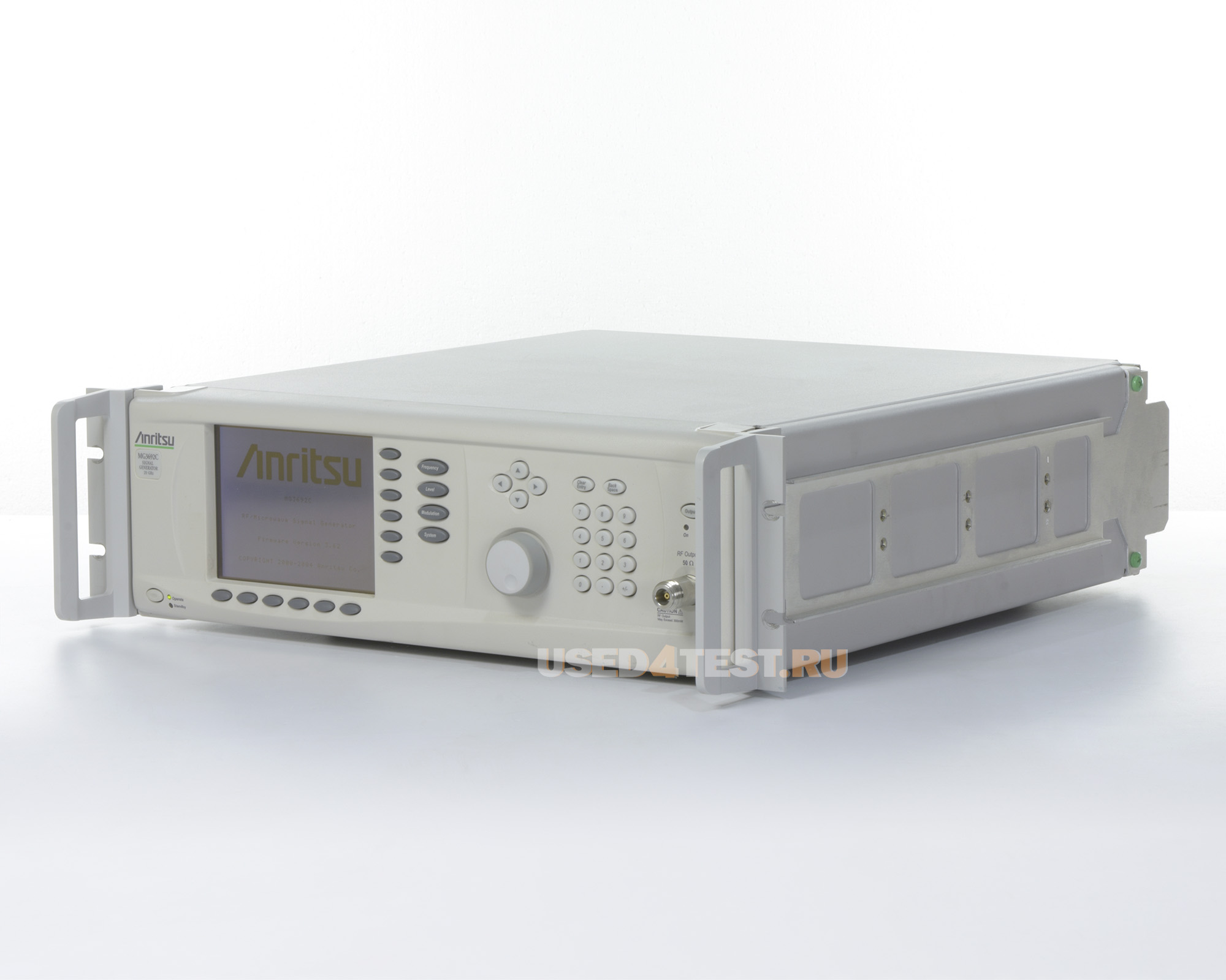 Генератор сигналов Anritsu MG3692C
 с диапазоном от 0,1 Гц до 20 ГГц
 
 В комплекте с опциями:

	
	MG3690C/1A — Rack Mount with slides
	
	MG3690C/4 — 8 MHz to 2.2 GHz RF coverage, Ultra-Low Phase Noise version
	
	SM4743 — N (f) output connector 


 Стоимость указана в Рублях DDP Москва по безналичному расчету включая НДС 20%
