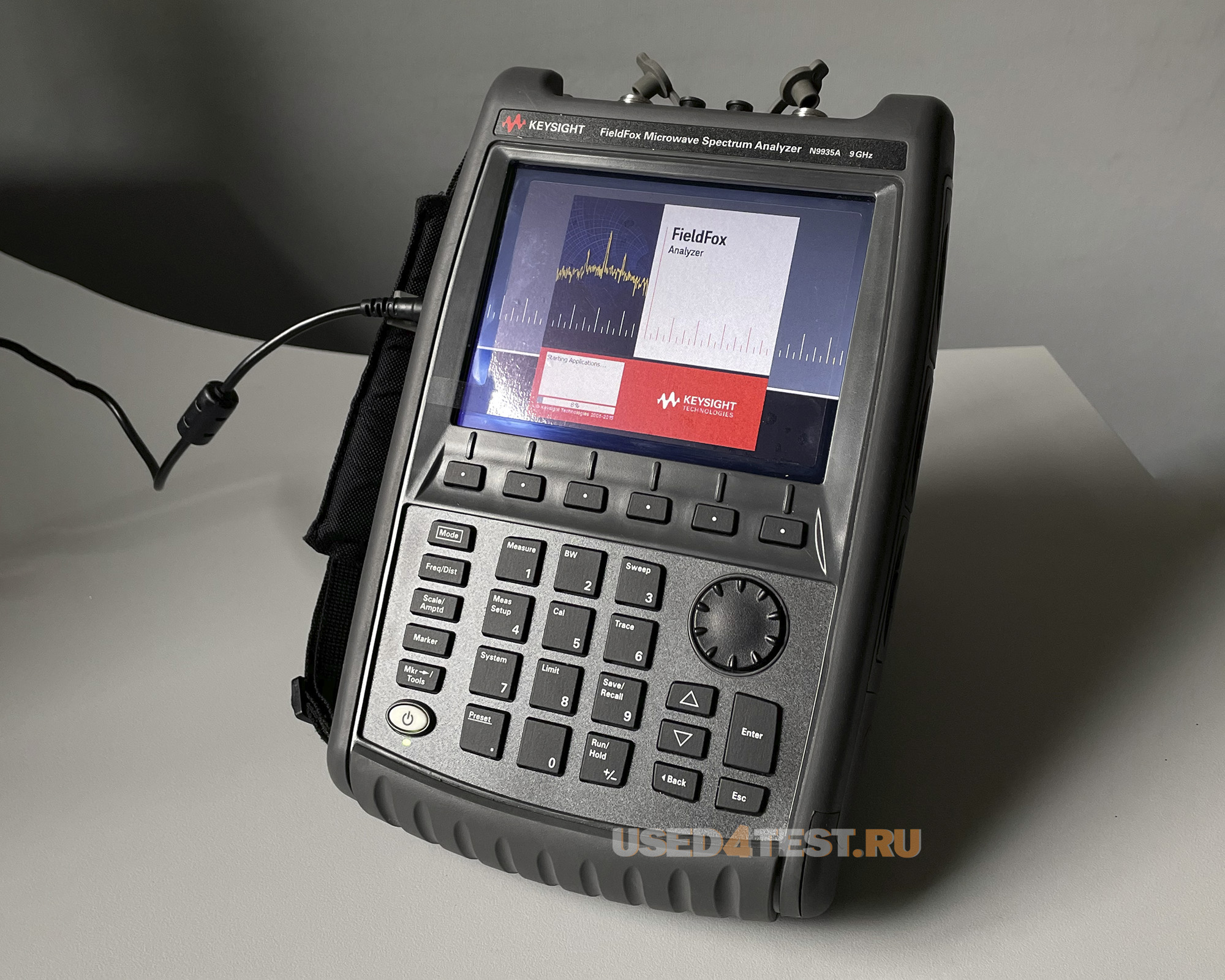 Портативный анализатор спектра
Keysight FieldFox N9935A
с диапазоном от 5 кГц до 9 ГГц