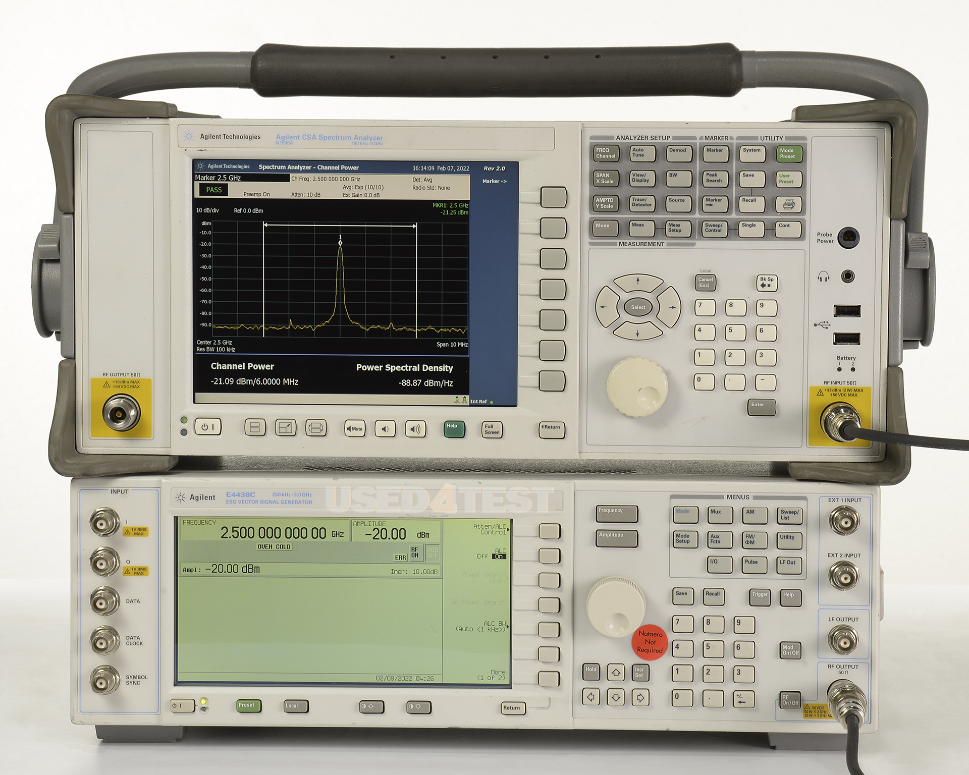 Анализатор спектра Agilent N1996A CSA
с диапазоном частот от 100 кГц до 3 ГГц
 

 В комплекте с опциями:


	503 - Frequency Range 100 kHz - 3 GHz
	P03 - Preamplifier, 3 GHz


 Стоимость указана в Рублях DDP Москва по безналичному расчету включая НДС 20%
